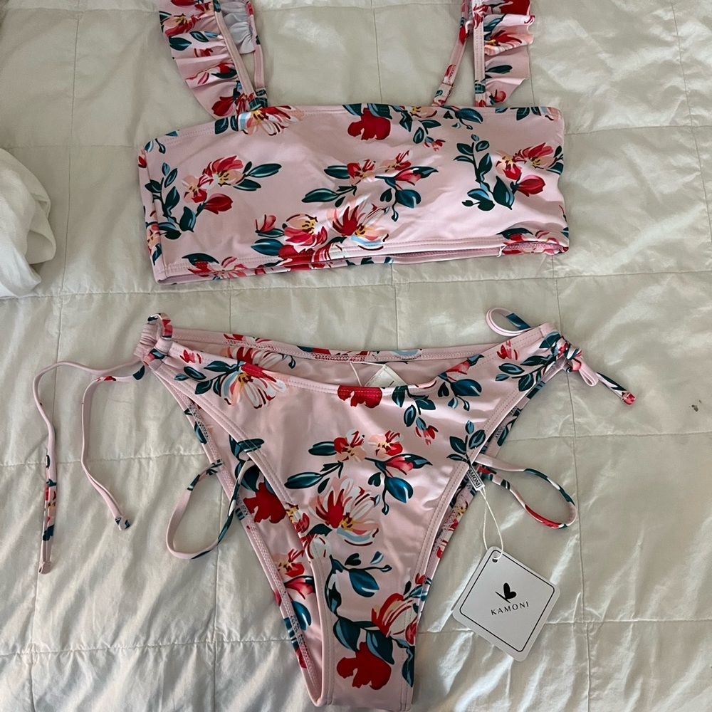 Floral Ruffle Bikini Top - Pink